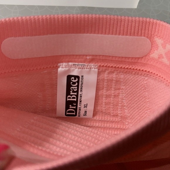 Dr. Brace Knee sleeve with gel pad - Picture 7 of 10